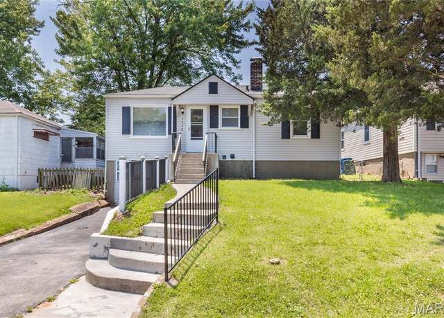 Property at 7536 Eunice Ave, St Louis, MO 63136, 4 beds, 1.5 baths