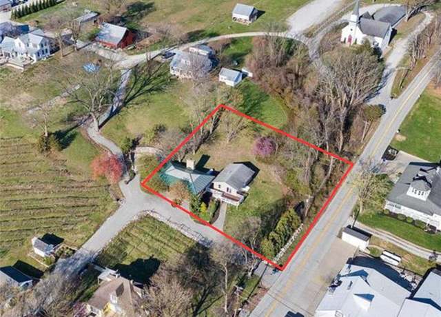 Property at 112 Defiance Rd, Defiance, MO 63341, 2 beds, 1 bath
