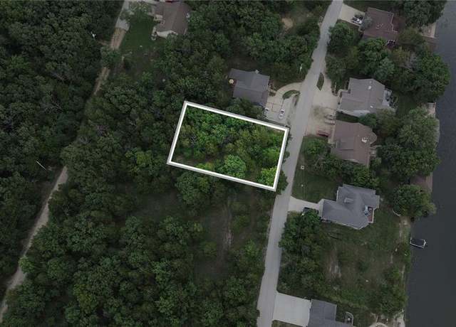 Property at 10153 Lake Ridge Dr, Hillsboro, MO 63050