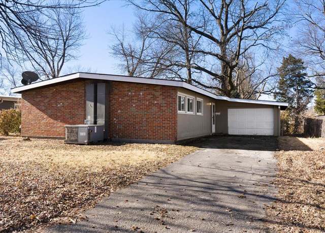 Property at 8426 Buckthorn Dr, St Louis, MO 63134, 3 beds, 1.5 baths