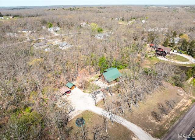Property at 654 Oakdale, Cuba, MO 65453, 4 beds, 2 baths