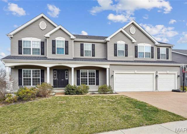 Property at 833 Liberty Creek Dr, Wentzville, MO 63385, 6 beds, 5 baths