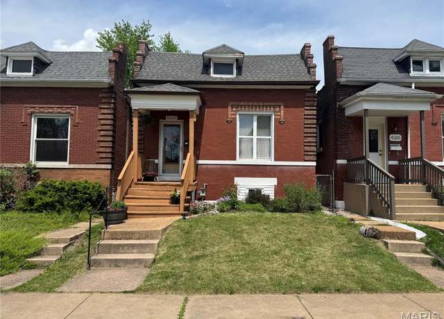 Property at 4267 Humphrey St, St Louis, MO 63116, 3 beds, 1 bath