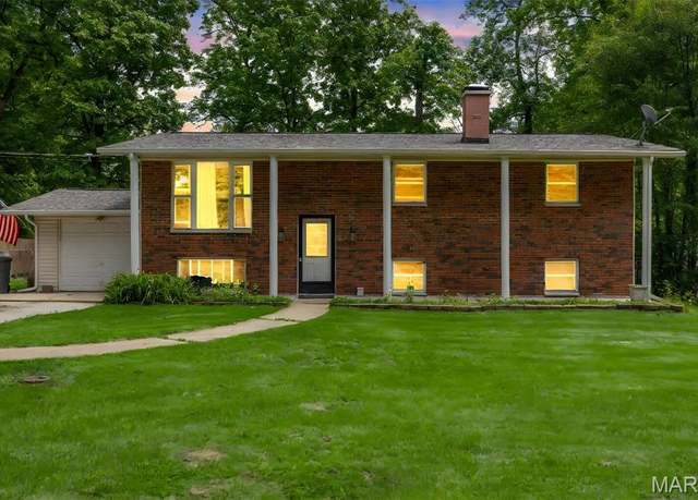 Property at 506 Robert Dr, O'fallon, MO 63366, 4 beds, 2 baths