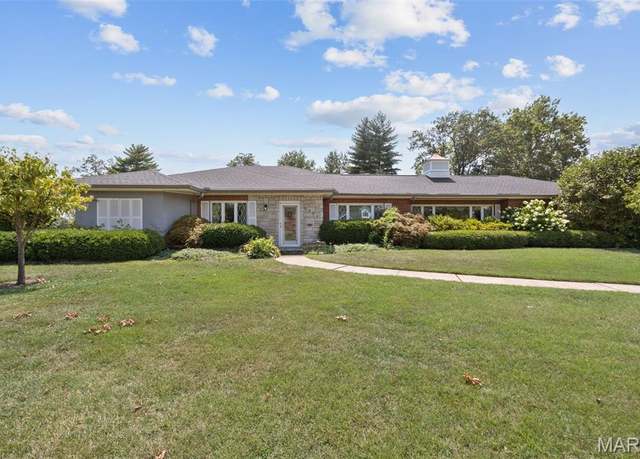 Property at 5901 Highfield Rd, St Louis, MO 63109, 3 beds, 4.5 baths