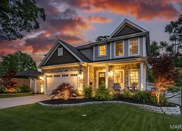 Property at 1026 Barry Ct, Kirkwood, MO 63122, 5 beds, 3.5 baths