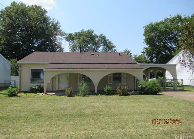 Property at 2370 Hawthorne Manor Dr, Florissant, MO 63031, 3 beds, 1 bath