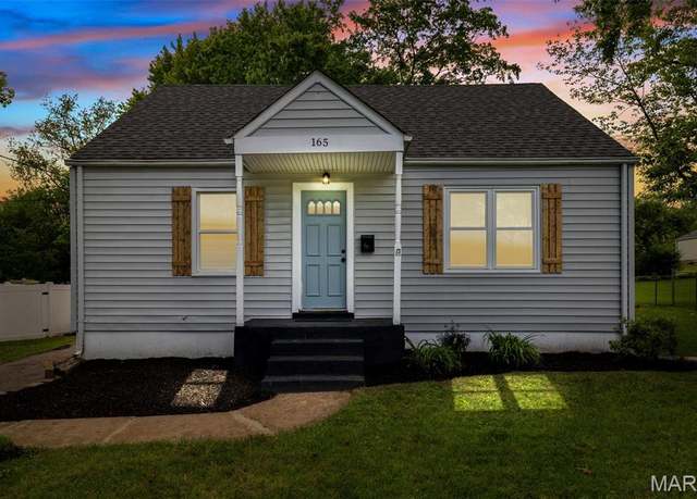 Property at 165 Aubuchon St, Florissant, MO 63031, 4 beds, 1 bath