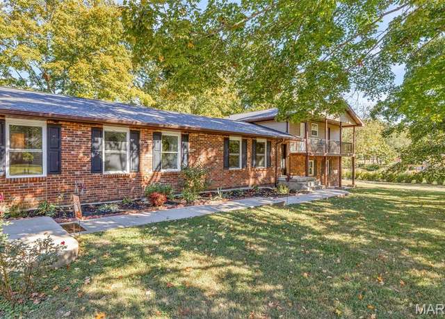 Property at 521 Lindsey Ln, Farmington, MO 63640, 5 beds, 5 baths
