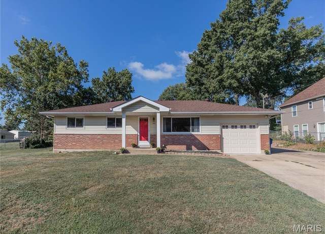 Property at 1901 Sonny Dr, Arnold, MO 63010, 3 beds, 1.5 baths