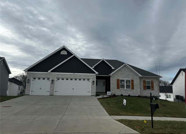 Property at 203 Woodhurst Dr, Wentzville, MO 63385, 4 beds, 3.5 baths