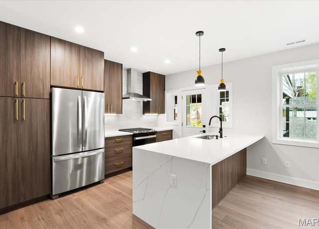 Property at 8100 Delmar Blvd Unit 2W, St Louis, MO 63130, 2 beds, 1 bath