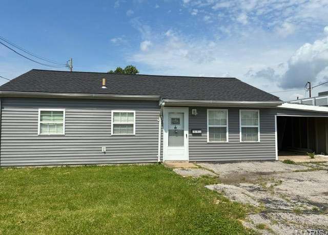 Property at 515 N 37th St, Belleville, IL 62226, 3 beds, 1 bath