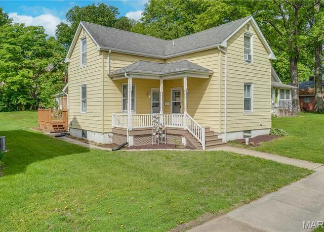 Property at 25 N Virginia Ave, Belleville, IL 62220, 2 beds, 1.5 baths