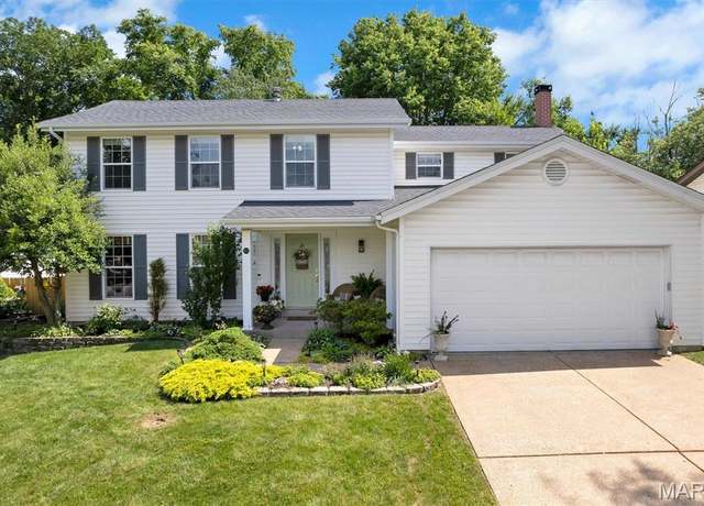 Property at 108 Tara Ridge Ct, Ballwin, MO 63021, 4 beds, 2.5 baths