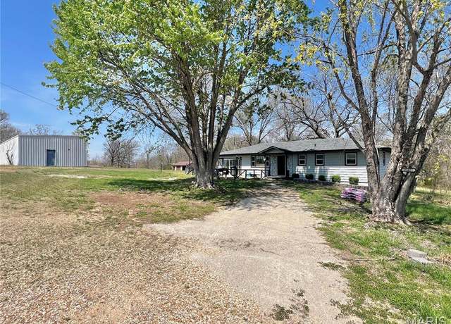 Property at 23815 Richland Ln, Waynesville, MO 65583, 3 beds, 1.5 baths
