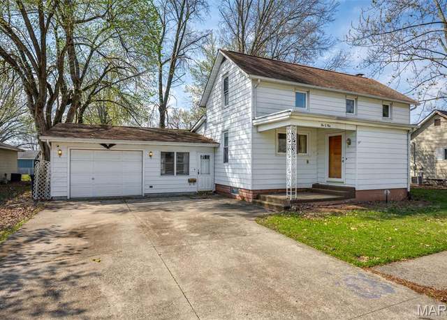 Property at 204 East 3rd North St, Mount Olive, IL 62069, 3 beds, 1 bath