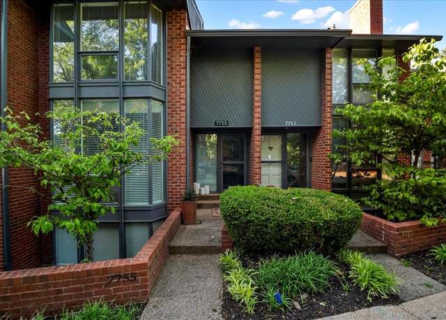 Property at 7755 Kingsbury Blvd, St Louis, MO 63105, 3 beds, 3.5 baths