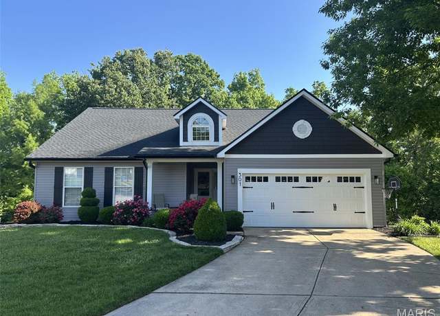 Property at 301 Emmanuel Ct, Valley Park, MO 63088, 4 beds, 3 baths