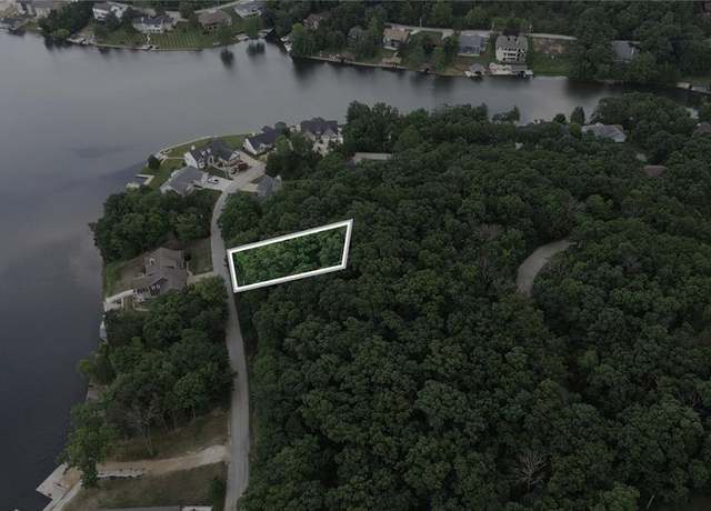 Property at 10219 Lake Ridge Dr, Hillsboro, MO 63050