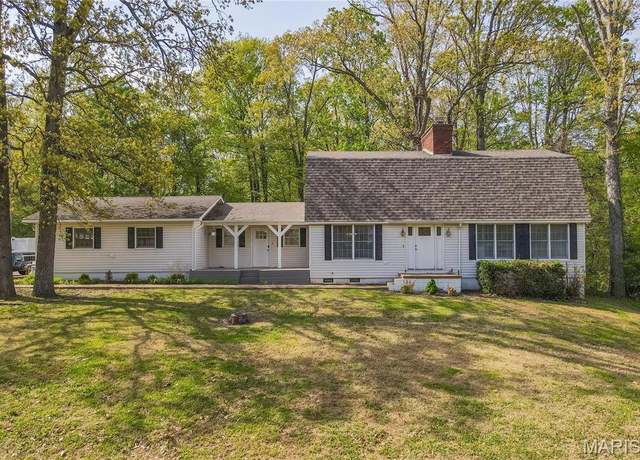 Property at 16747 Chalk Bluff Trl, Dexter, MO 63841, 4 beds, 3.5 baths