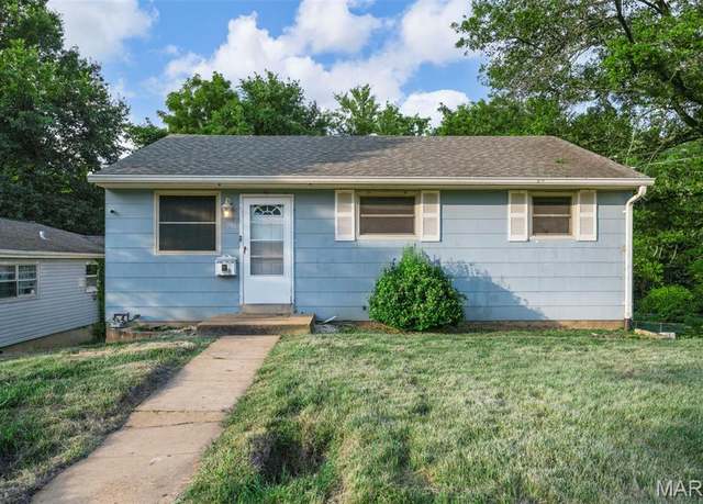 Property at 8216 Brenner Ave, St Louis, MO 63114, 3 beds, 1.5 baths