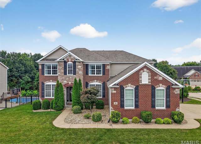 Property at 506 Bayview Pointe Ct, Lake St Louis, MO 63367, 5 beds, 4.5 baths