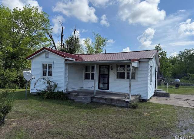 Property at 324 Selma, Sikeston, MO 63801, 3 beds, 1 bath