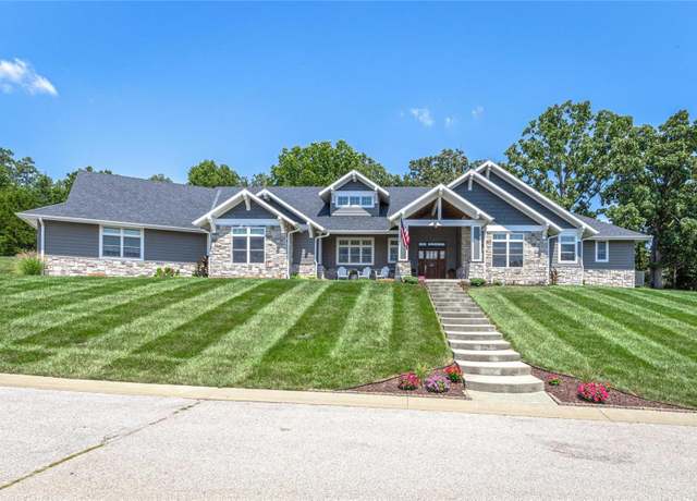 Property at 128 Jared St, Waynesville, MO 65583, 5 beds, 2.5 baths