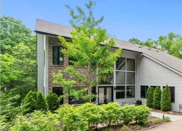 Property at 400 Gabriel Dr, Kirkwood, MO 63122, 5 beds, 5.5 baths