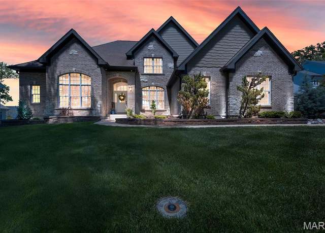 Property at 11709 Claychester Dr, St Louis, MO 63131, 4 beds, 5 baths