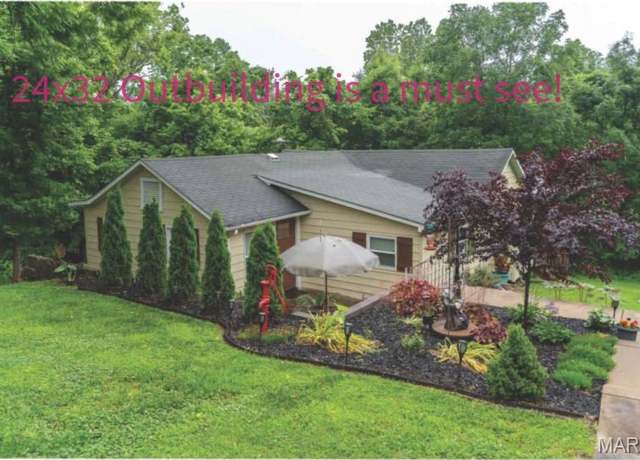 Property at 623 Boyne St, De Soto, MO 63020, 2 beds, 1 bath