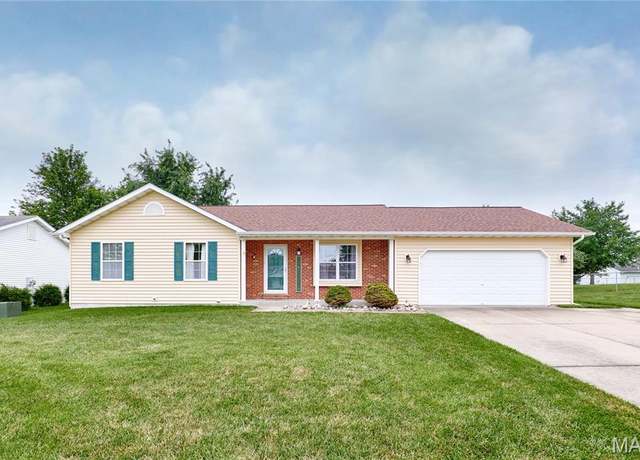 Property at 1515 Bishop Dr, Troy, MO 63379, 3 beds, 3 baths