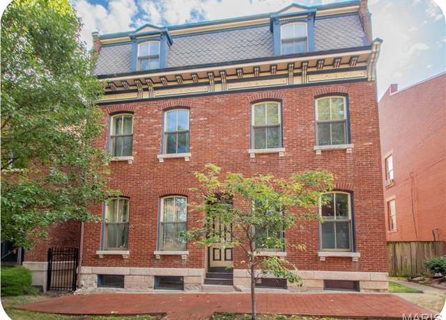Property at 2312 S 10th, St Louis, MO 63104, 8 beds, 8 baths