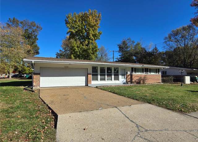 Property at 10468 Halls Ferry Rd, St Louis, MO 63136, 3 beds, 2.5 baths