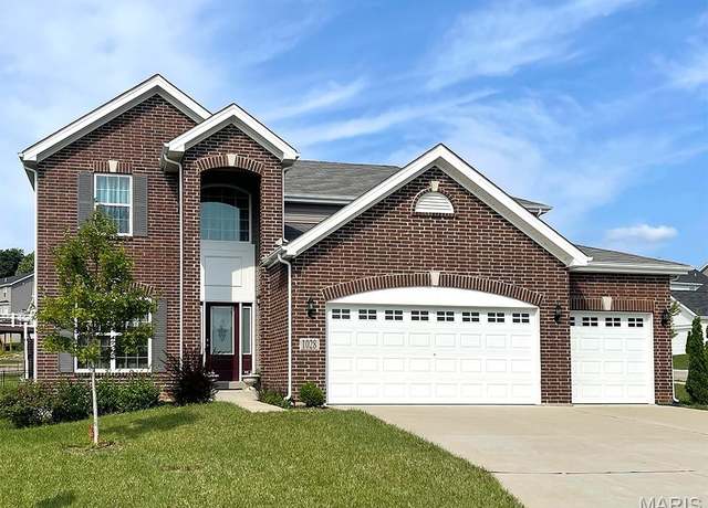 Property at 2 Nottingham at Langeneckert Farms Enclave, St Louis, MO 63129, 4 beds, 2.5 baths