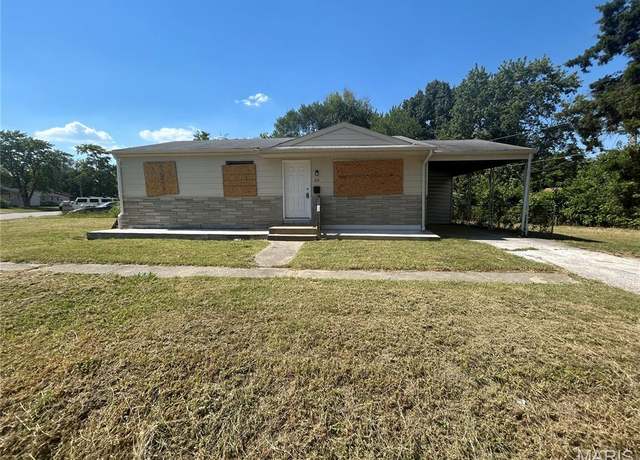 Property at 35 School St, Cahokia, IL 62206, 3 beds, 1 bath