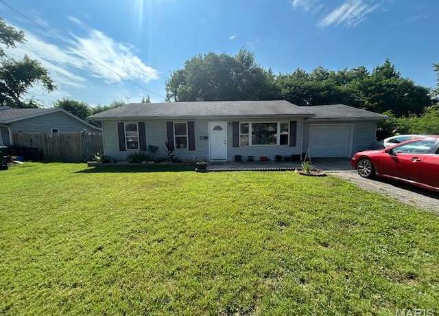 Property at 1764 Parklane Dr, Cahokia, IL 62206, 3 beds, 1 bath