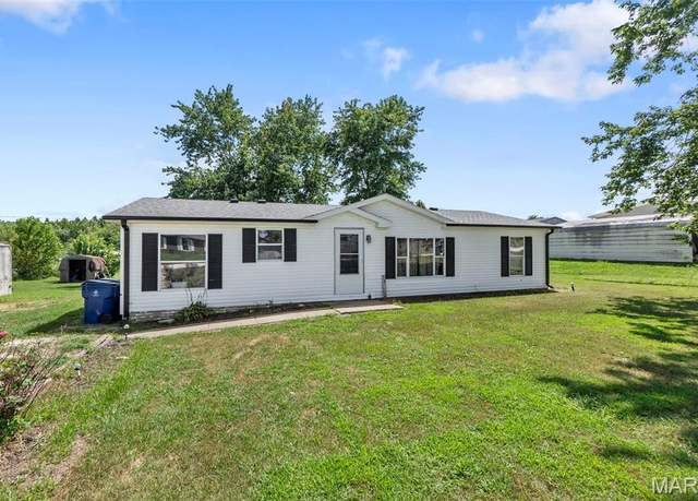Property at 217 Linden Dr, Jackson, MO 63755, 3 beds, 2 baths