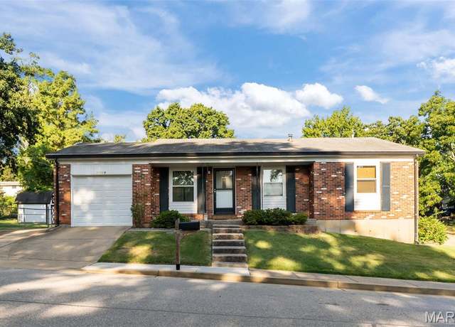 Property at 1305 Spellman Ave, St Louis, MO 63126, 3 beds, 2 baths