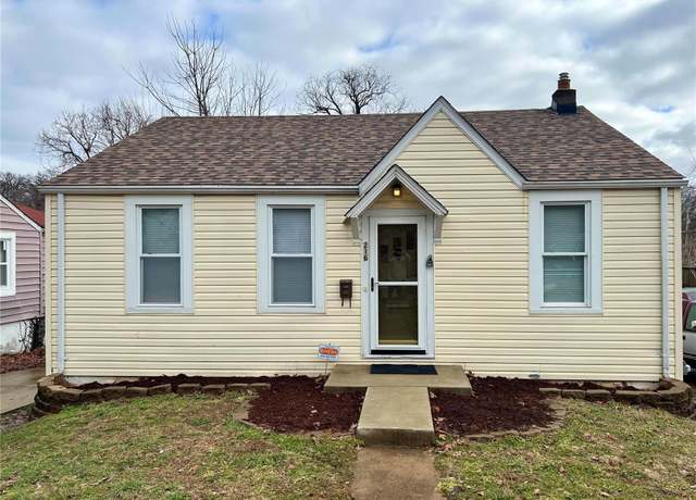Property at 216 Averill Ave, St Louis, MO 63135, 3 beds, 1 bath