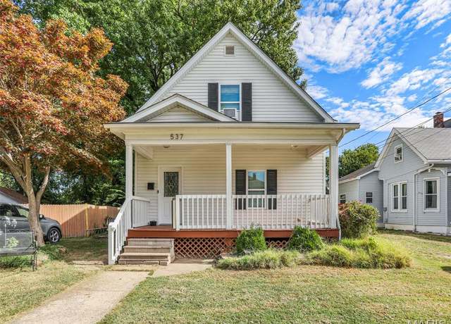 Property at 537 Norwood Ave, Collinsville, IL 62234, 3 beds, 2 baths