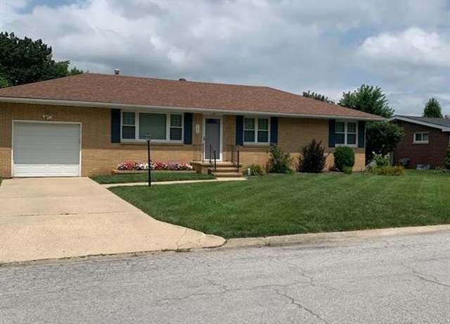 Property at 702 Lafayette Ave, Godfrey, IL 62035, 3 beds, 1 bath