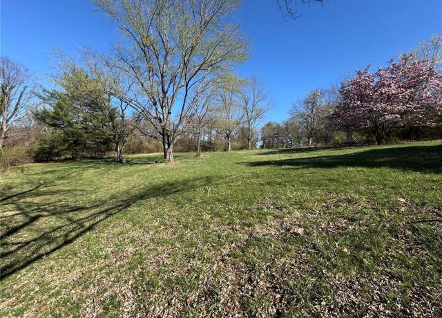 Property at 10541 Mentz Hill Acres Dr, Sunset Hills, MO 63128