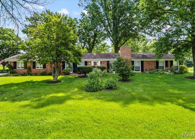 Property at 404 Conway Gardens Ln, St Louis, MO 63141, 4 beds, 3 baths