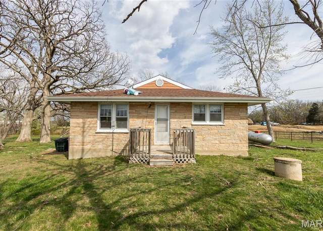 Property at 12440 County Road 3250, St James, MO 65559, 2 beds, 1 bath