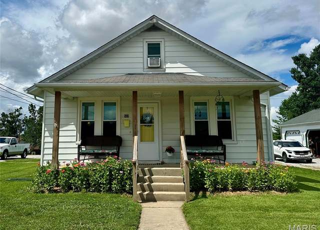 Property at 522 Rand Ave, Perryville, MO 63775, 3 beds, 1 bath