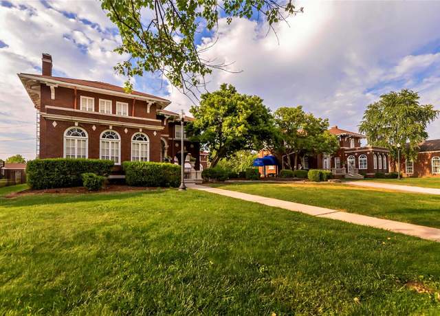 Property at 202 Poplar St, Harrisburg, IL 62946, 15 beds, 13.5 baths