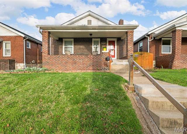 Property at 3709 Oak Hill Ave, St Louis, MO 63116, 2 beds, 1 bath