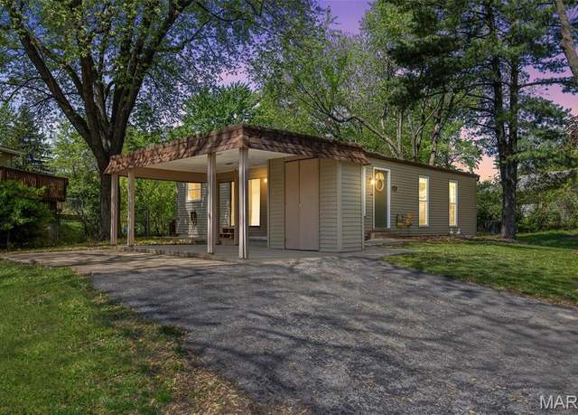 Property at 26 Orchard Hills Dr, St Peters, MO 63376, 3 beds, 2 baths